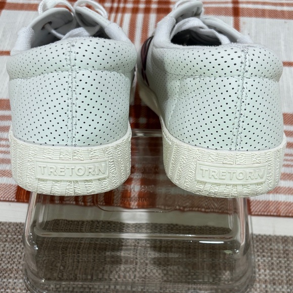 Tretorn NY Lite 67 Elite Perforated Leather Sneakers. W 7.5 Like new condition. - Picture 5 of 11